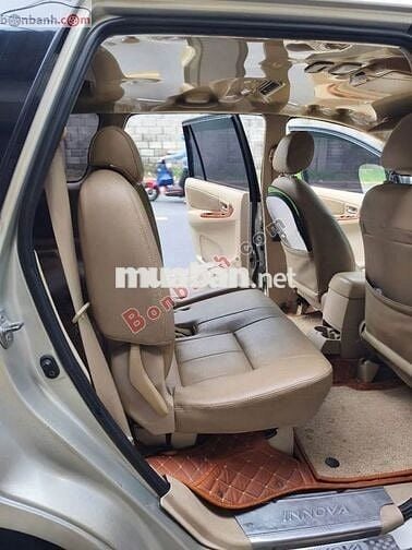 Toyota Innova G 2008 màu ghi bền bỉ