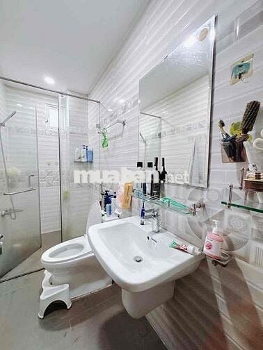 🏡 NHÀ 5 TẦNG SANG XỊN – HẺM 1 SẸC – CÁCH MẶT TIỀN 50M - NGANG 8M - KHU