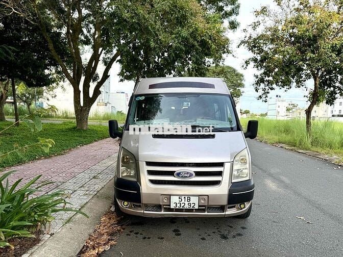 Ford Transit van 6 nghế 900kg 2010 xe rất đẹp