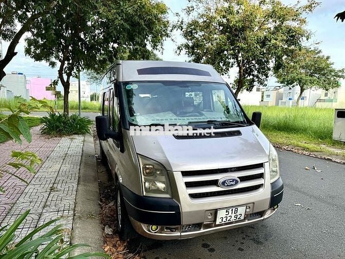 Ford Transit van 6 nghế 900kg 2010 xe rất đẹp