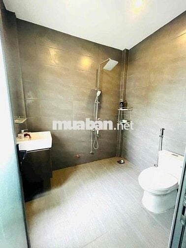 CHO THUÊ NHÀ TRỆT 2 LẦU FULL NỘI THẤT KDC HỒNG LOAN