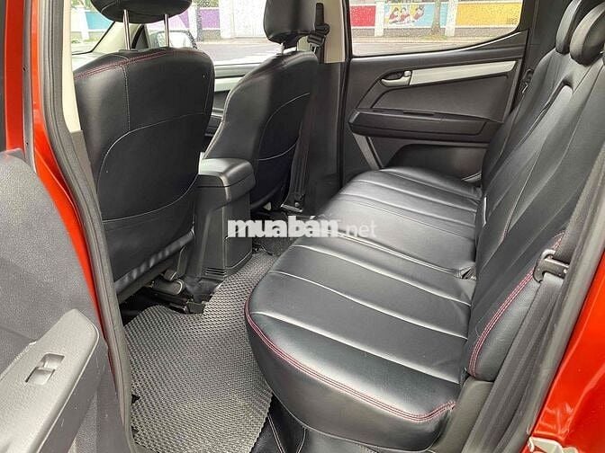 Isuzu Dmax 2017 LS 2.5 4x2 MT - 140000 km