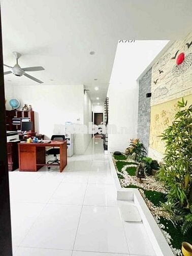 CHO THUÊ NHÀ TRỆT 2 LẦU FULL NỘI THẤT KDC HỒNG LOAN