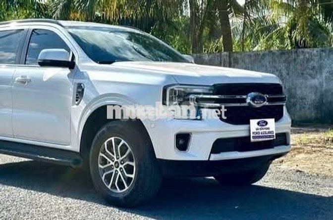 Ford Everest AT 4x2_ nhập khẩu Thái Lan 2023