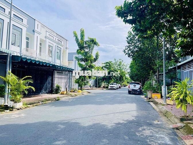 Cho Thuê Nhà 1 Trệt 1 Lầu Lộ Ô Tô Có Nội Thất. Khu Dân Cư Hoàng Quân
