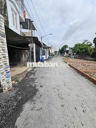 Đất gần trường gần chợ Dĩ An 1 phường Dĩ An Tp Dĩ An