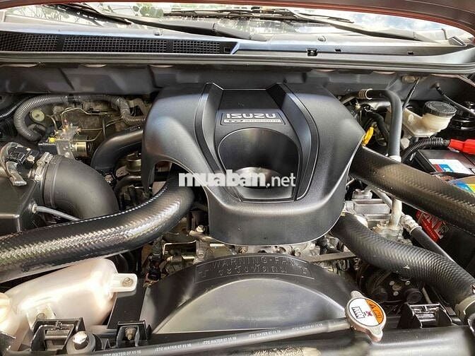Isuzu Dmax 2017 LS 2.5 4x2 MT - 140000 km