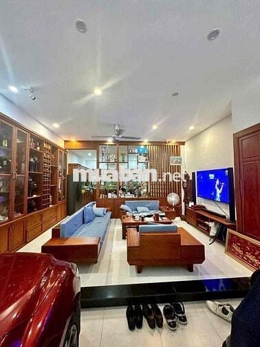 🌻C.G - CHO THUÊ NHÀ TRỆT 2 LẦU FULL NỘI THẤT CAO CẤP KDC HỒNG LOAN