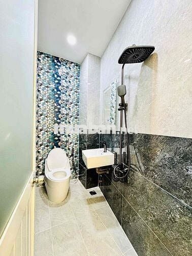 Chính chủ cần bán nhà đường Lý Nam Đế, Quận 11. Giá 4Tỷ780/ 4m x 13m.