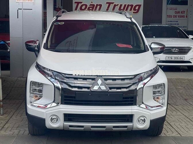 Mitsubishi Xpander Cross 2021 AT - 2000 km