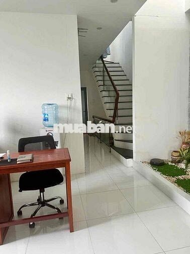 🌻C.G - CHO THUÊ NHÀ TRỆT 2 LẦU FULL NỘI THẤT CAO CẤP KDC HỒNG LOAN