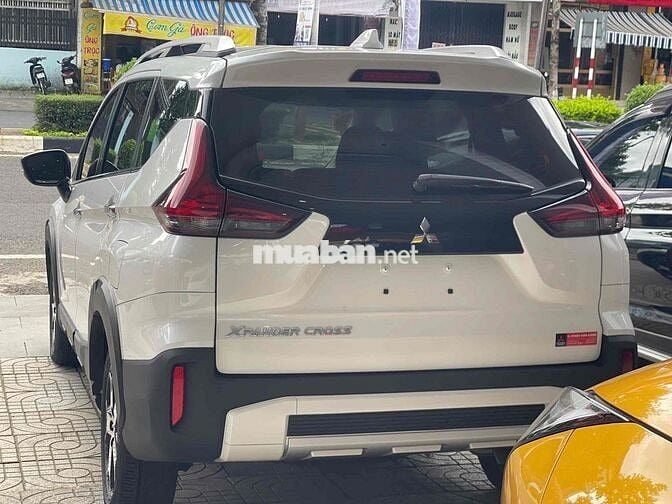 Mitsubishi Xpander Cross 2021 AT - 2000 km