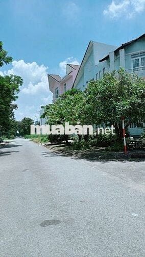 CHÍNH CHỦ CẦN BÁN CĂN BIỆT THỰ KDC PHONG PHÚ 4 - 160m2 ( 10PN- 11WC)