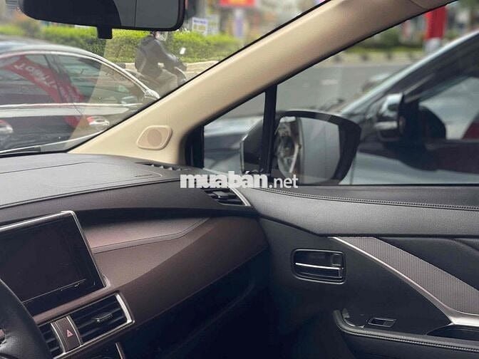 Mitsubishi Xpander Cross 2021 AT - 2000 km