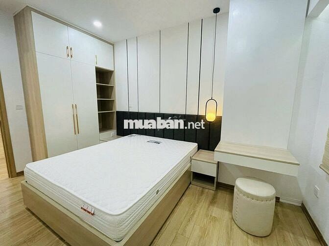 Hot - Bonanza - Cầu Giấy BC Đông Nam 100m2 3PN full đồ đẹp giá 19tr/th