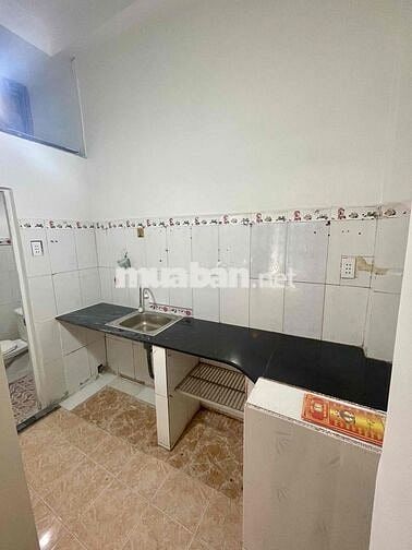 CHO THUÊ NHÀ NGUYÊN CĂN - HẺM 4M - 1TRỆT2LẦU - 4PN3WC