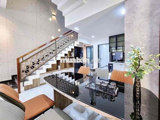 Bán nhà mặt hẻm nằm giữ chợ Bình Điền và Chợ Hưng Long Chỉ 8p đi xe