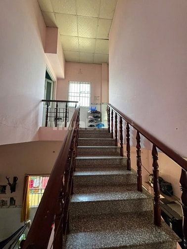 NHÀ MT ,hẻm 1113 –qua 1027 htp Q7 –dt- 5x17 đúc trệt lầu , 5pn , 5wc ,