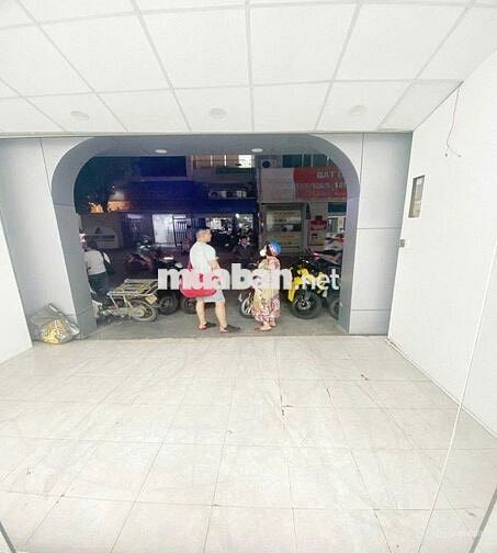 Cho thuê nhà nguyên căn hẻm 407/ Sư Vạn Hạnh, phường 12, quận 10