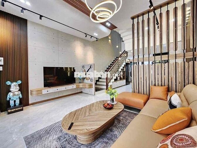 Bán nhà mặt hẻm nằm giữ chợ Bình Điền và Chợ Hưng Long Chỉ 8p đi xe