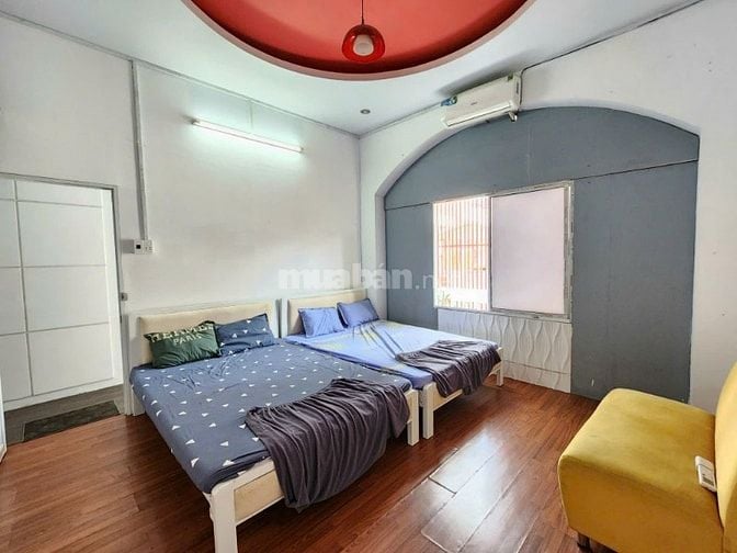 CHO THUÊ CĂN HỘ CÓ GÁC, CHDV 2 PN RỘNG 60M2, BẾP, WC RIÊNG GẦN SÂN BAY