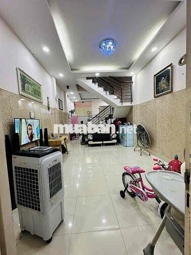Nhà LÊ VĂN QUỚI [4x15, 1lầu, 2pn, 2toilet] đầy đủ nội thất