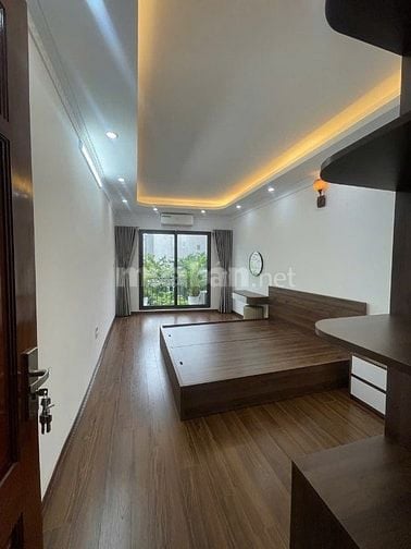 Nhà Mới Cứng – Sống Chất Tại Phúc Lợi 5 tầng 