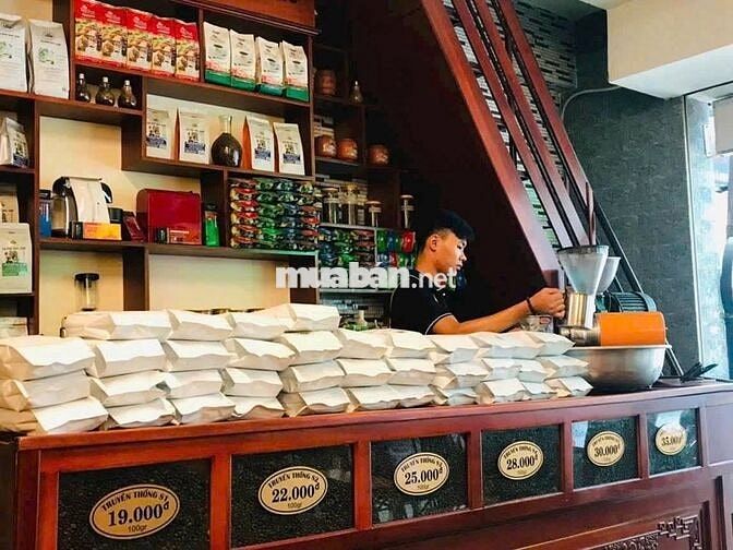 Cần sang lại Quán cà phê Salavina (đang hoạt động bình thường)