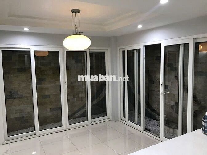 NHÀ NGUYÊN CĂN ĐƯỜNG NGUYỄN MINH HOÀNG, KHU K300_ 8X20M_HẦM TRỆT 3 LẦU