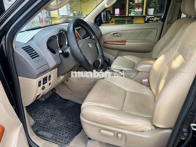 Toyota Fortuner 2.7 AT 4x4 – đời 2010