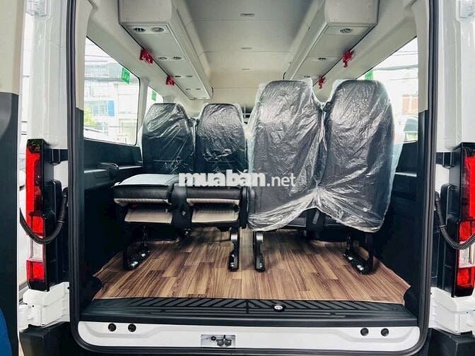 Ford Transit 18 Chỗ -  Sẵn Xe Giao Ngay + HT Vay