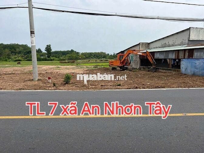 Đất mt Tỉnh Lộ 7 đường nhựa gần QL 22