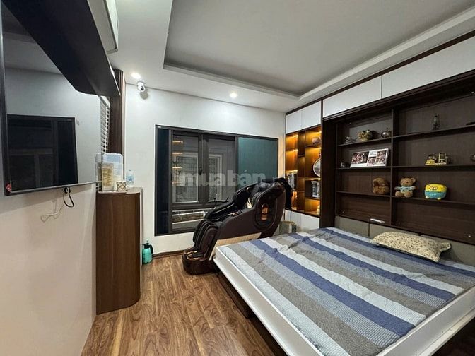 Nhà Đẹp Ngõ Ô TÔ Tân Mai, Hoàng Mai 36m, 5 tầng, mt 4.4m, giá 9.98 tỷ.