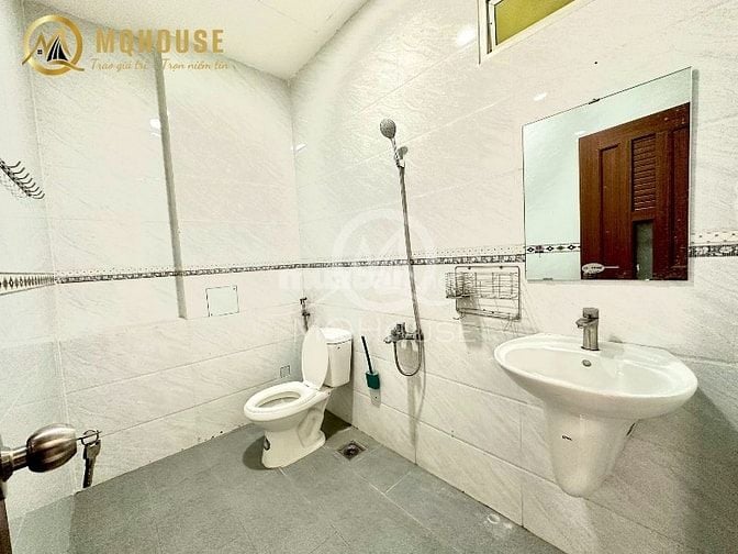 Phòng cho thuê Tân Phú, ban công thoáng, full nội thất
