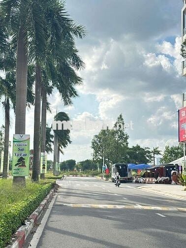 Đất sát KTX B ĐHQG HCM, 10x38/371m2 SHR thổ cư chỉ 20tr/m2, HXH.