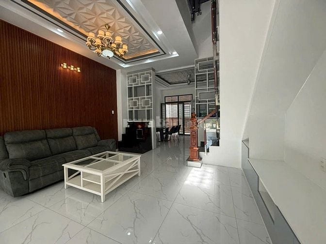 Bán nhà đẹp 4 tầng ,gần huỳnh tấn phát quận 7 nhà bè ,đường oto 8m