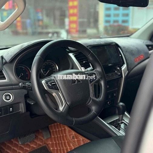 Triton premium 4x4 2019 siêu đẹp