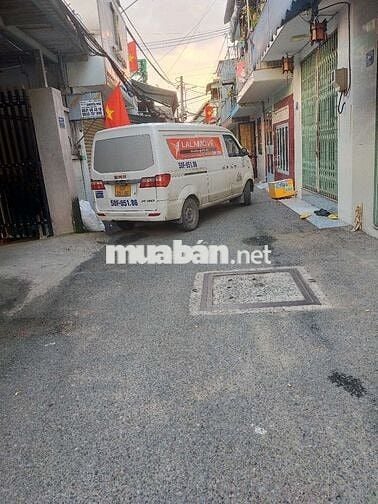Bán nhà mặt tiền hẻm.Dt 4x6 . 1 lầu 1 trệt. Giá bán 2tỷ450