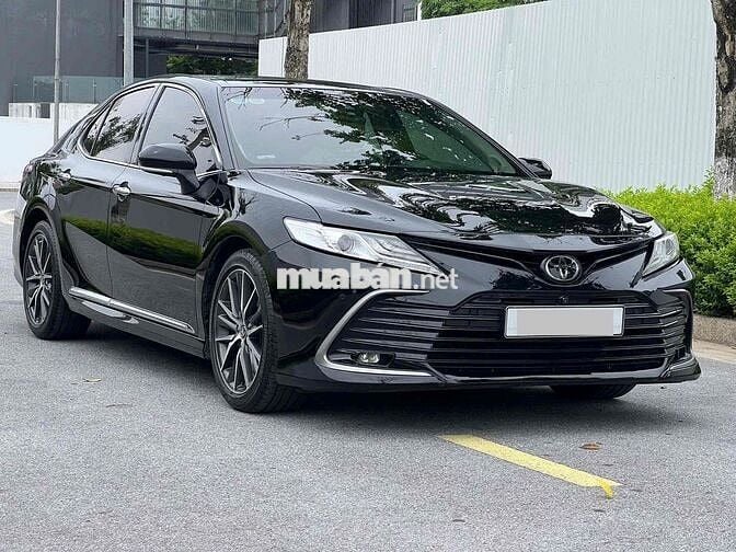Toyota Camry 2022 2.5Q - 60000 km