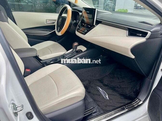 Toyota Corolla Altis 2022 1.8 V - odo 4.4v như mơi