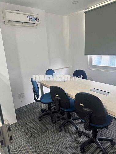 Cho thuê văn phòng tại quận 1 sẵn nội thất như hình