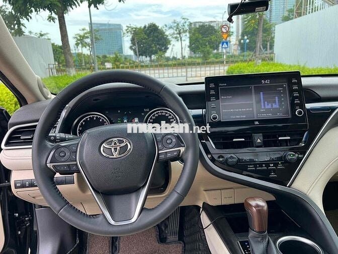 Toyota Camry 2022 2.5Q - 60000 km