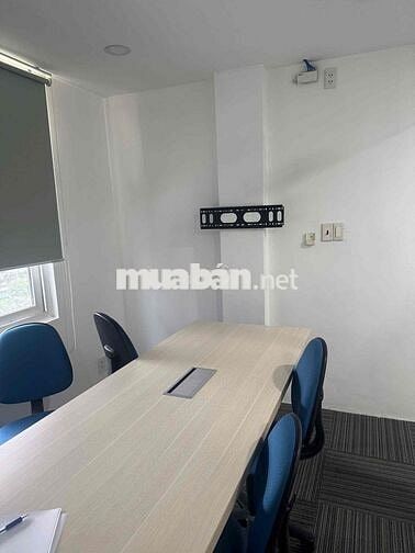 Cho thuê văn phòng tại quận 1 sẵn nội thất như hình