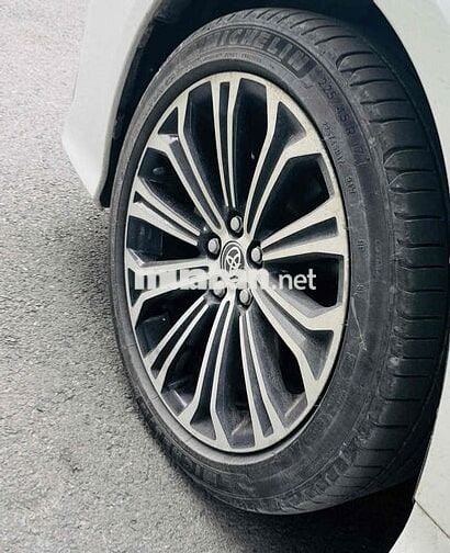 Toyota Corolla Altis 2022 1.8 V - odo 4.4v như mơi