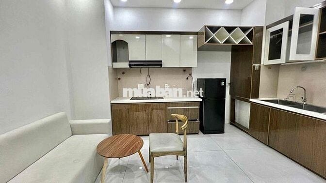 Cho Thuê Trệt 1pn 40m2 Ngăn Vách Tách Bếp Full NT Ngay CMT8 Quận 10