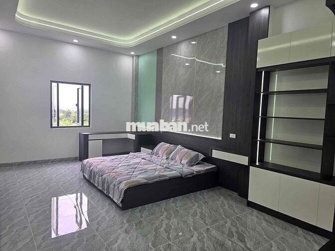 nhà hoàn công sân ô tô. bình chuẩn thành phố thuận an bình dương