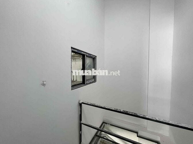 Căn hộ giá rẻ, rộng, full nội thất sát Văn Lang cs3, HUTECH, UEF, FTU2