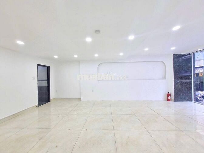Cho Thuê Mặt Bằng Đường Tô Hiến Thành, Quận 10 ( MB Đẹp Rộng Rãi )