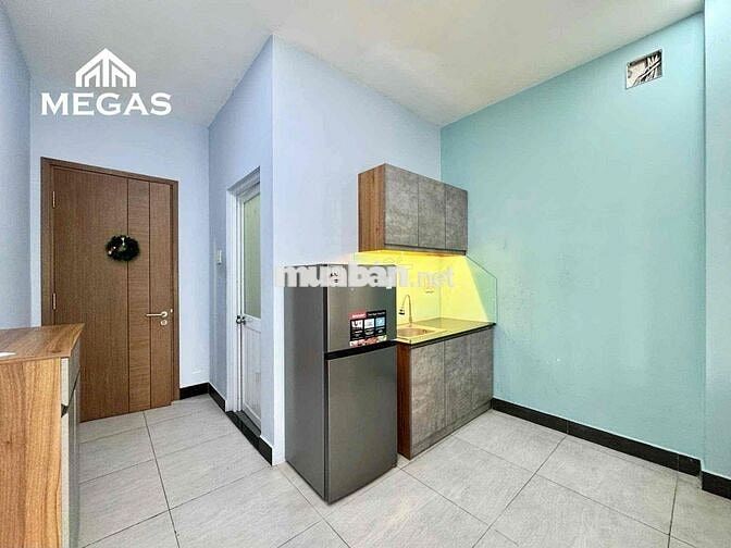 CĂN HỘ TÁCH BẾP _ BANCONG LỚN _ MÁY GIẶT RIÊNG CẠNH CẦU VƯỢT 3/2