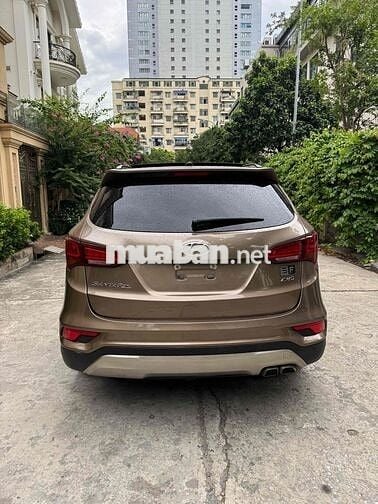 Hyundai Santa Fe 2017 2.4 AT 4 WD - 95000 km